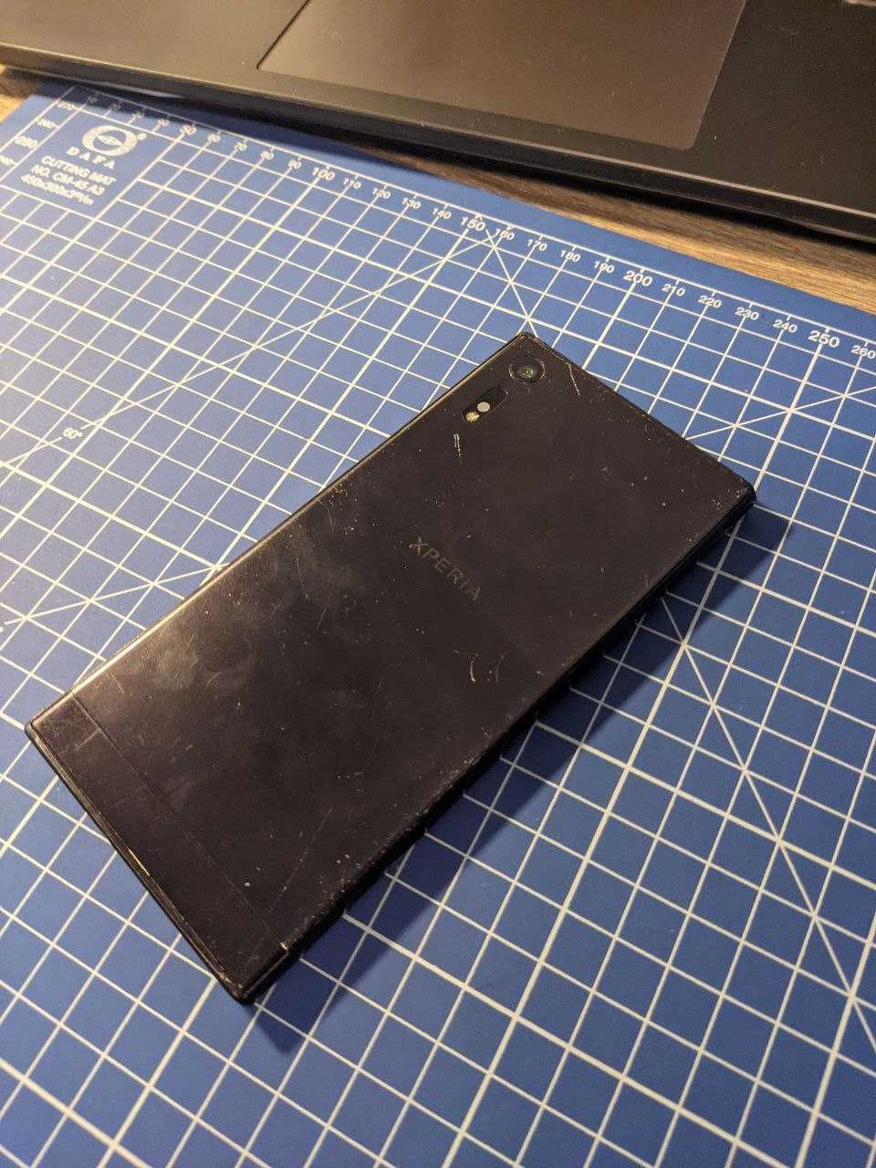 срочно Sony Xperia XZ 3/32 черный