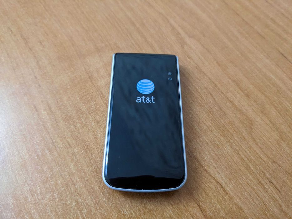Модем Sierra Wireless at&t 305 с симкой life с безлимитным интернетом