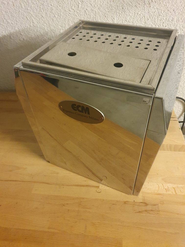 ECM Technika ekspres kolbowy E61 stan bdb