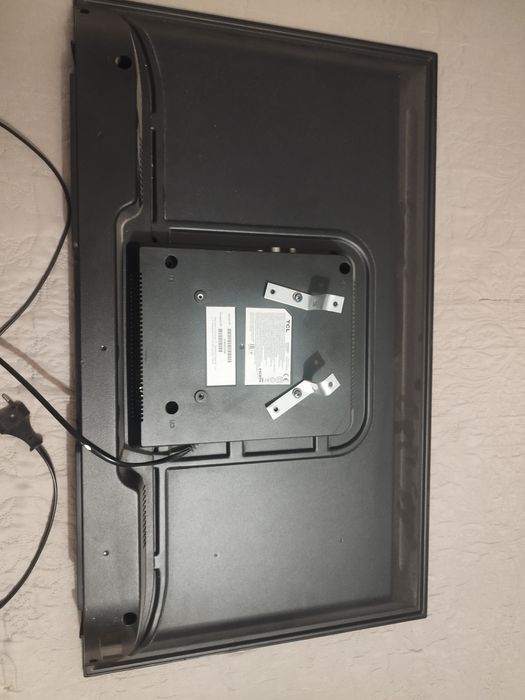 TV TCL som e imagem falham de vez em quando