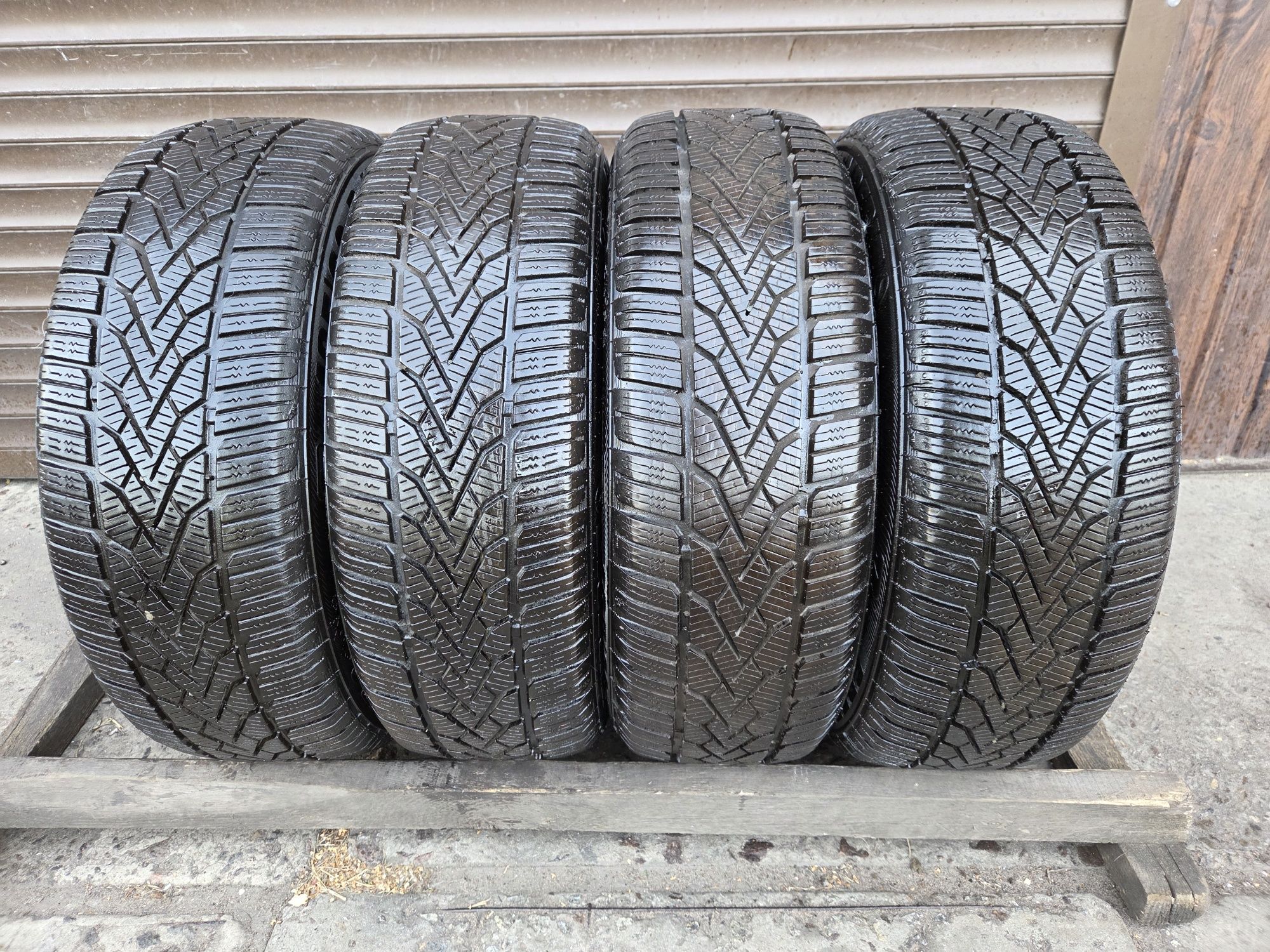 Шини всесезонні 185/60/r15, Semperit Speed-Grip 2, протектор 8мм.