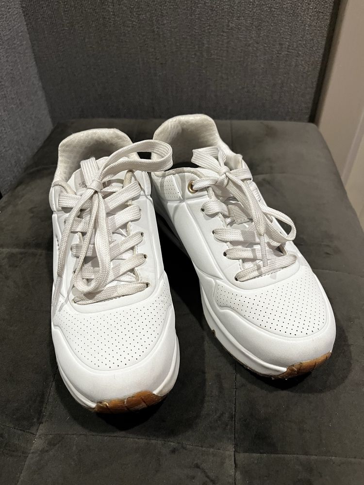 Кросівки Skechers на дівчинку