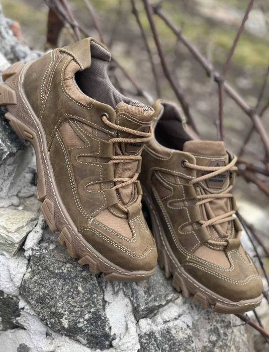 Демисезонные тактические кроссовки военные кожаные армейские кроссовки