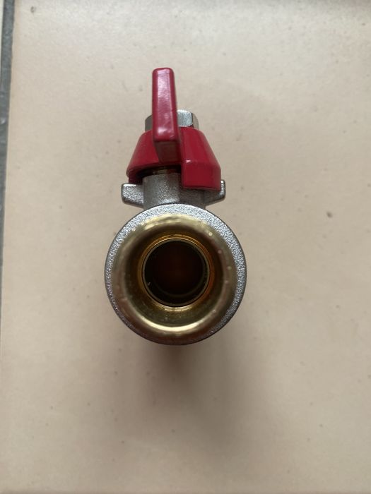 Кран ,Тройник бытовой  Valtec 1/2” x3/4” x1/2 для стиральных машин