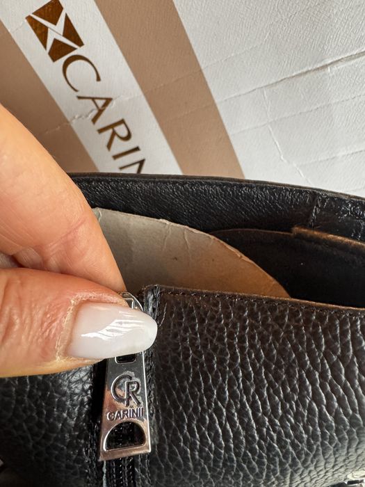 Buty typu glany carinii