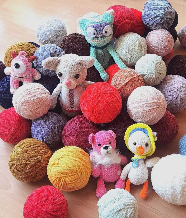 Нитки для рукоділля. Плюшеві, велюрові.