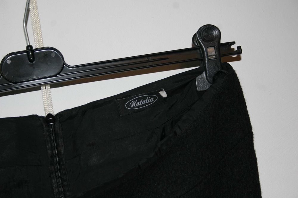 Ciepły żakiet ze spódnicą  r 44/46