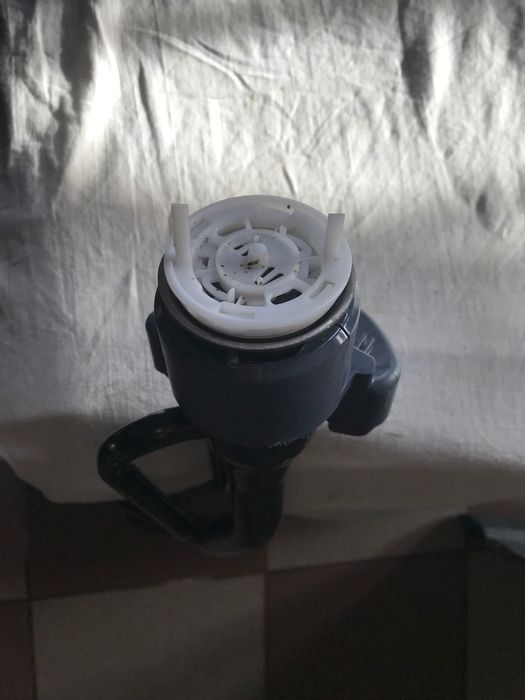 TOYOTA HIGHLANDER 2020-2024 горловина бензобака лючок(кришка)