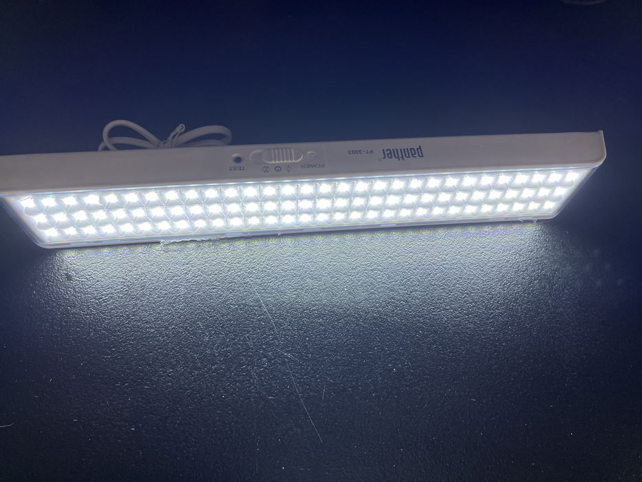 Лампа светодиодная аккумуляторная