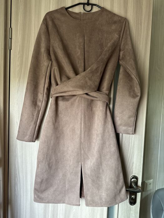 сукня нова  М