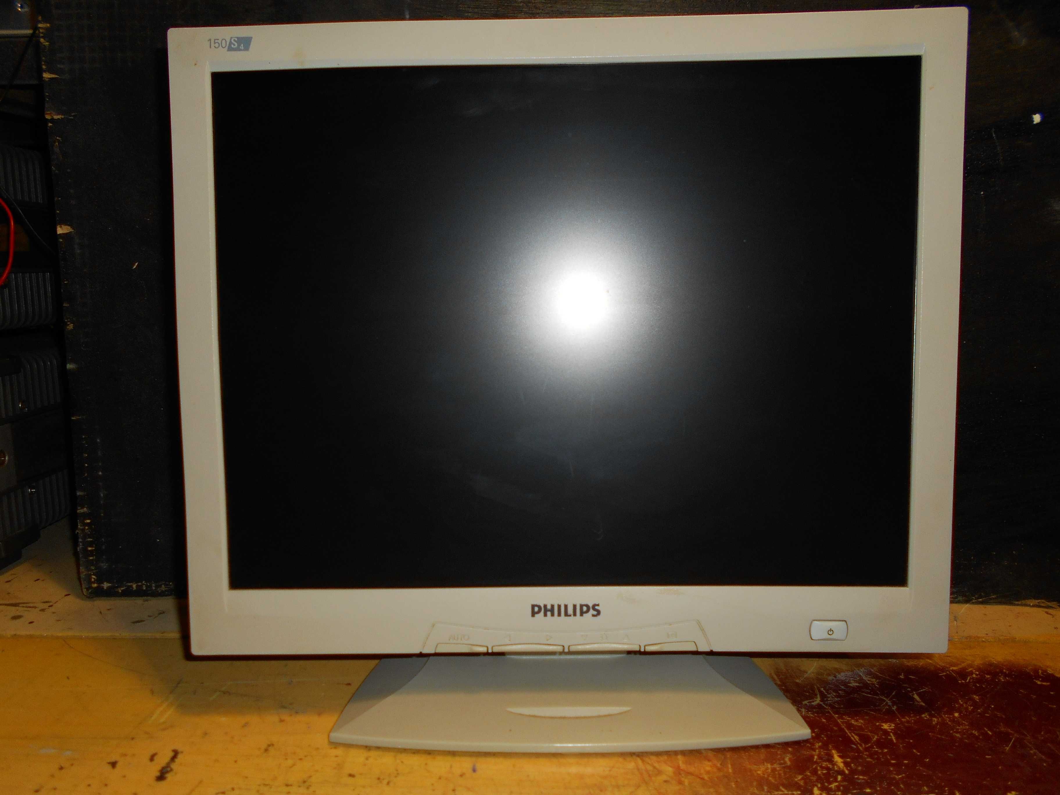 monitor lcd tft de 38 cm