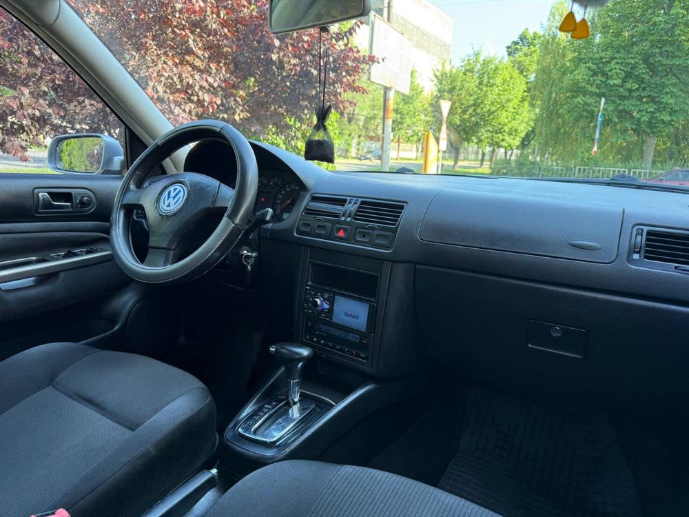Volkswagen Bora 1.6 MPI АВТОМАТ ГАЗ4