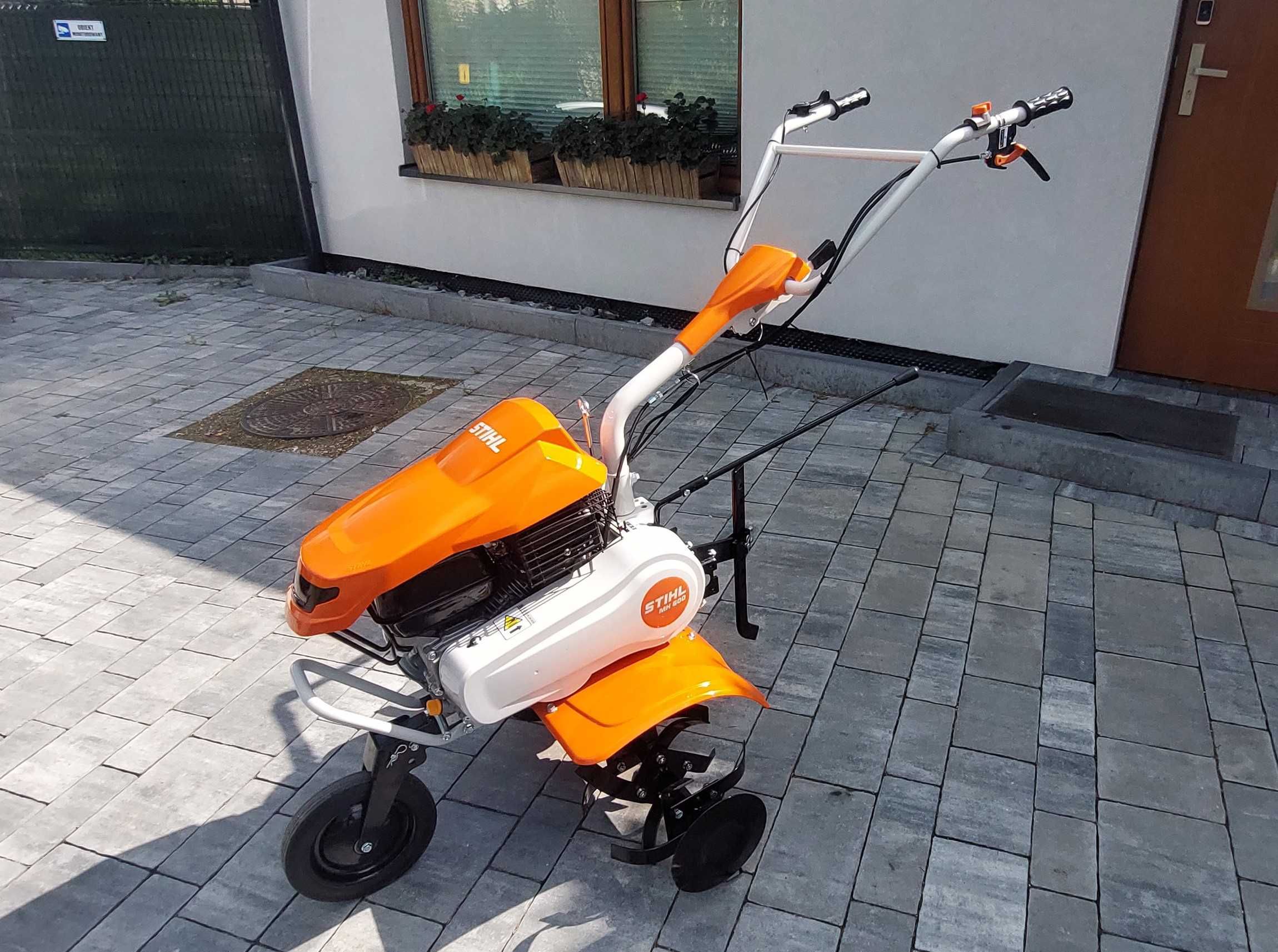 Mocna glebogryzarka Stihl MH 600 6KM do ciężkiej zwartej gleby wynajem