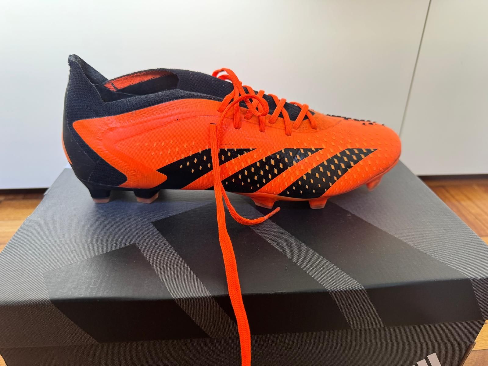 Chuteiras Predator Accuracy 41 - 1/3