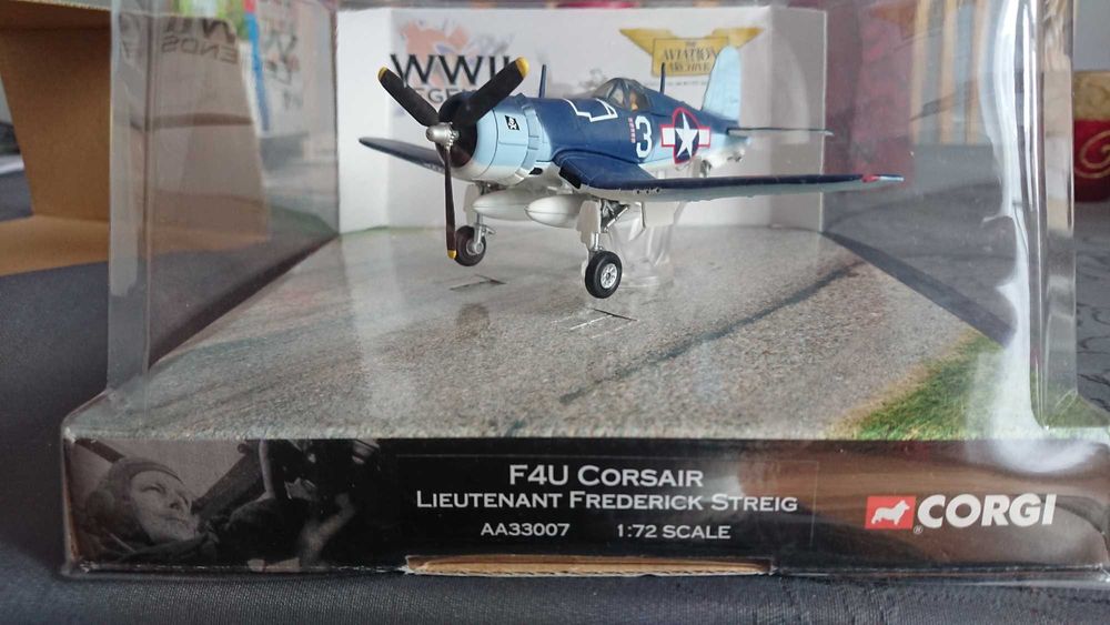 Modele metalowe samolotów Corgi