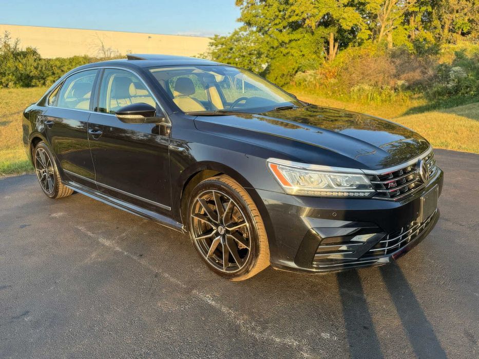 Volkswagen Passat SE R-Line      2019