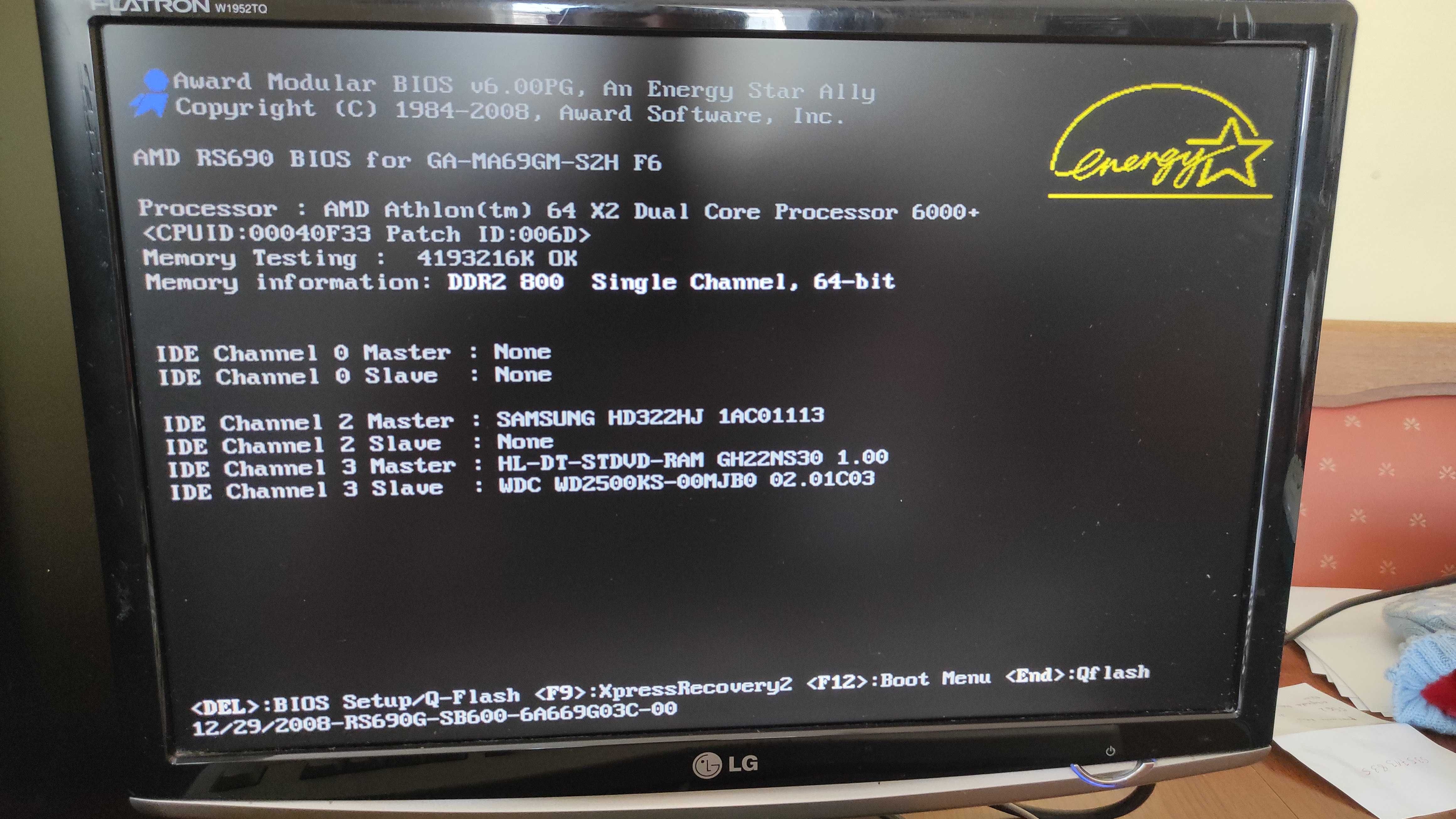 Komputer stacjonarny PC AMD monitor sprzedany