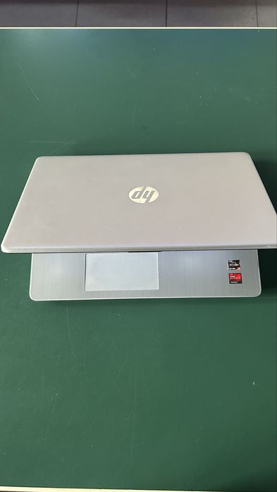 Vendo Laptop HP 15s-eq1xxx