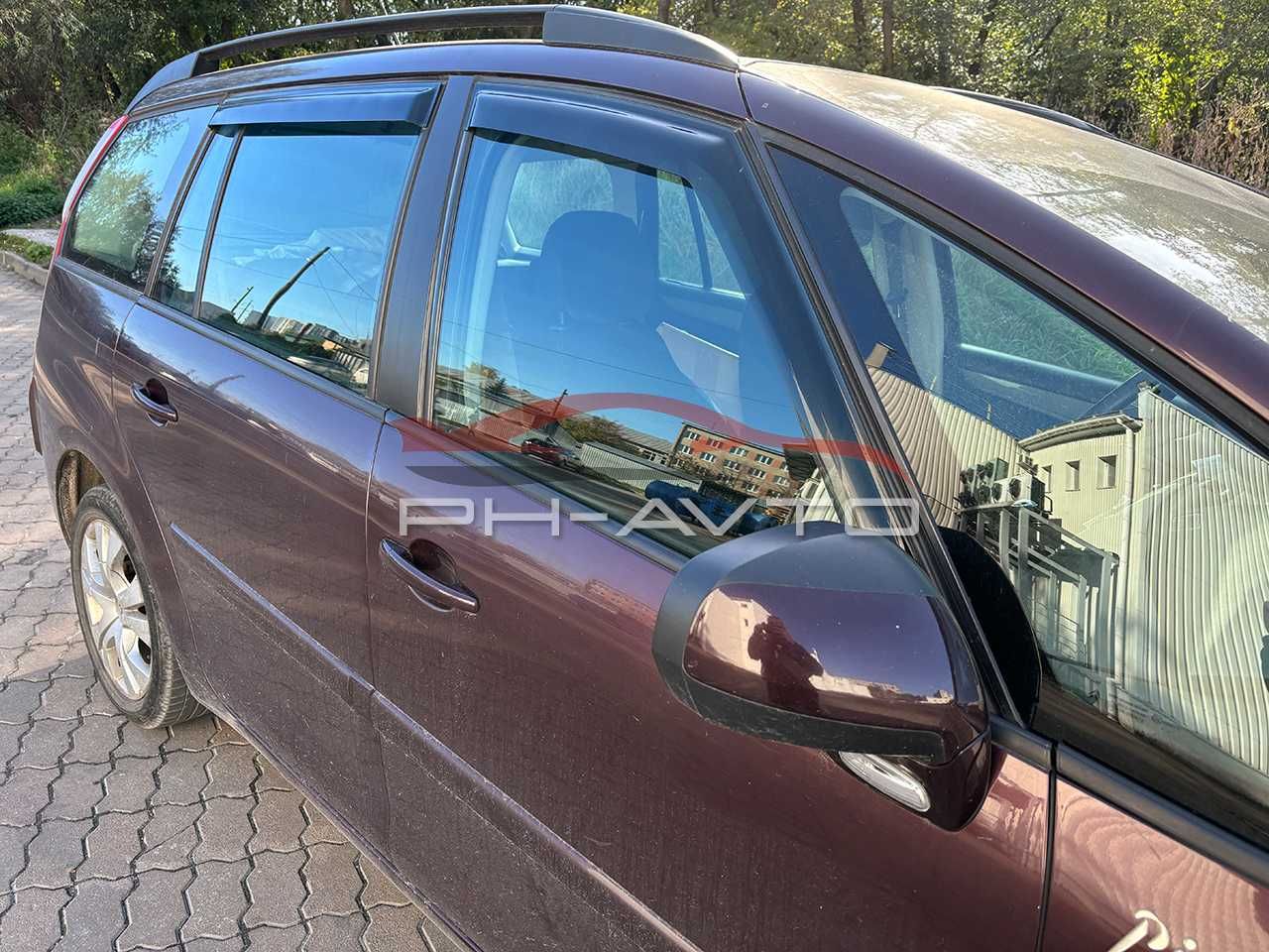 Вітровики Дефлектори на вікна Citroen Grand C4 Picasso 2006-2013 р.в.