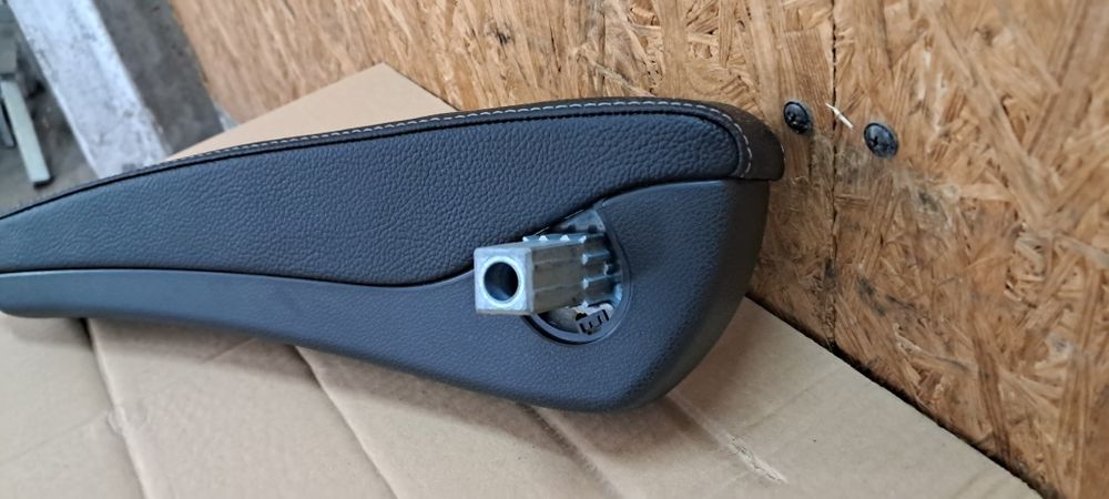 Підлокітник Подлокотнік Mercedes Vito W 447 Tourer V клас Sprinter