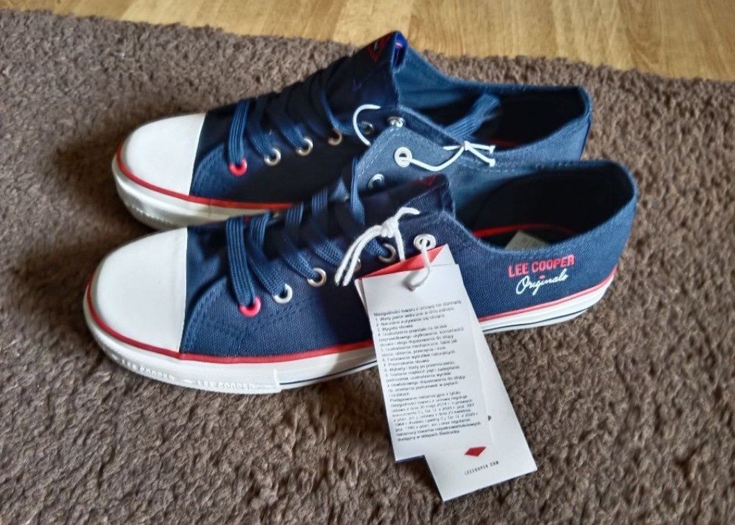 Nowe Lee Cooper trampki