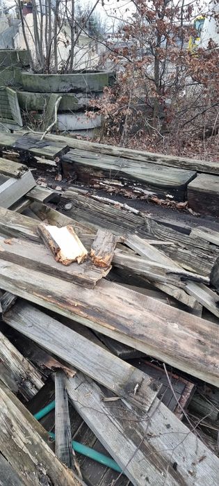 drewno i stare palety