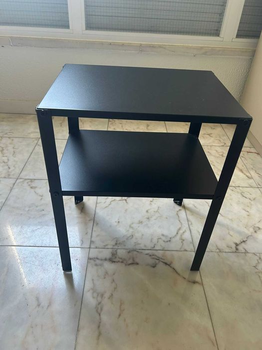 Mesinha de cabeceira em ferro (criado mudo) Ikea