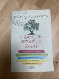 Livro “O amor não cresce nas àrvores” de Pedro Chagas Freitas
