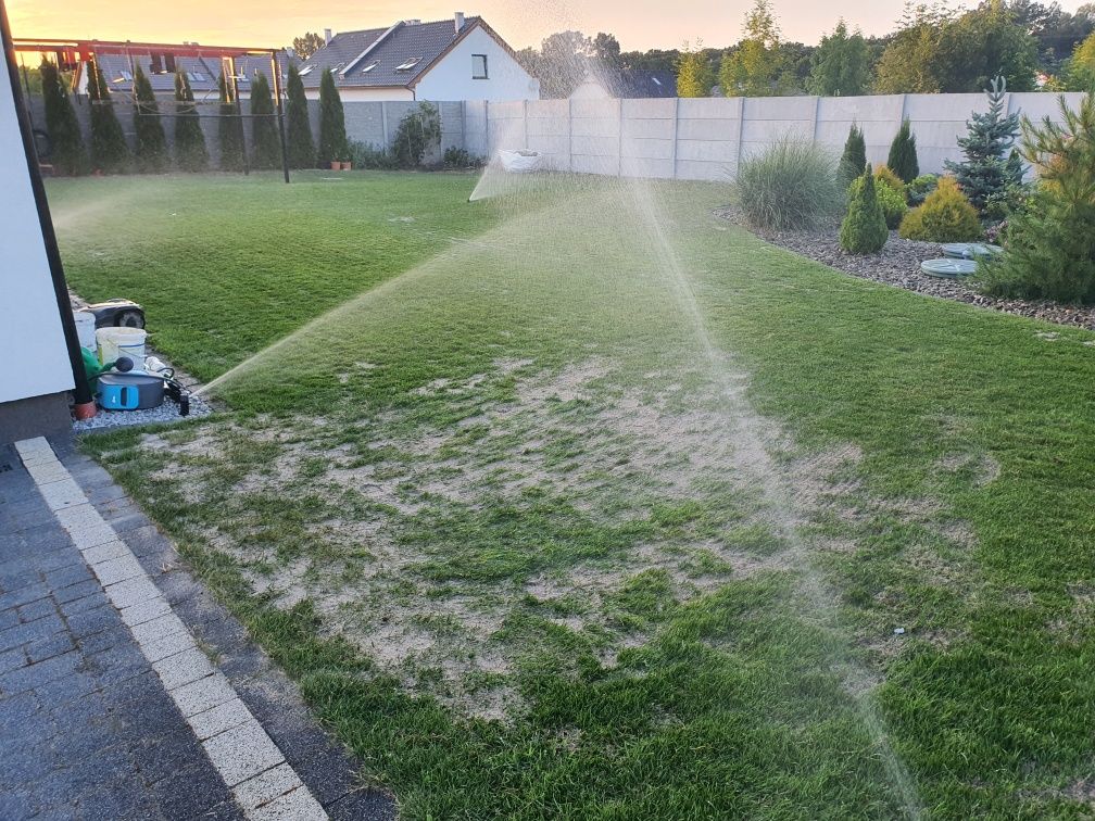 Aeracja, wertykulacja, piaskowanie, pielęgnacja trawników