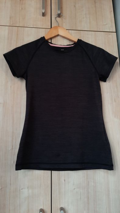 Koszulka sportowa damska czarna