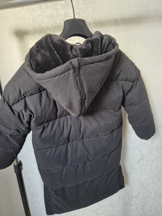 Зимове пальто DKNY  на 8р  куртка зимова  подовжена на дівчинку на хло