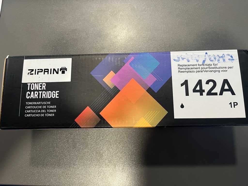 Toner 142A novo , fechado