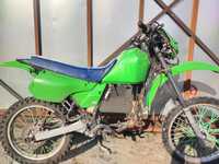 Kawasaki kmx 125 rama silnik locin