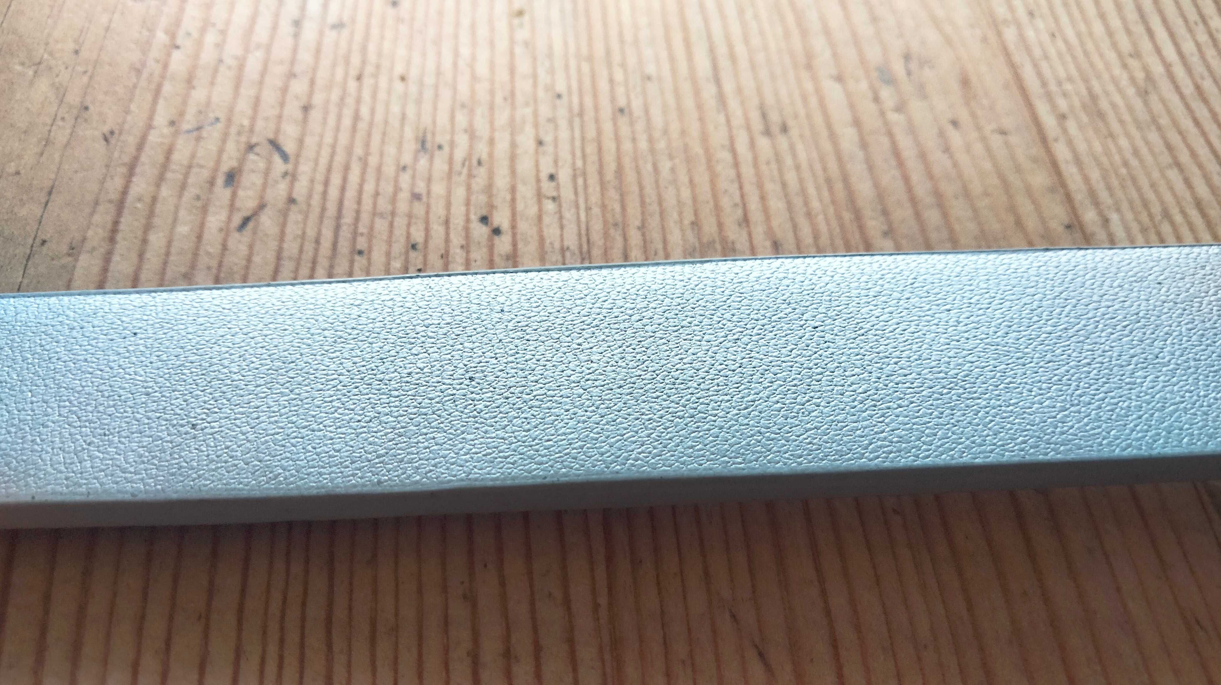 Pasek damski kolor srebrny długość 97 cm szerokość 1,8 cm