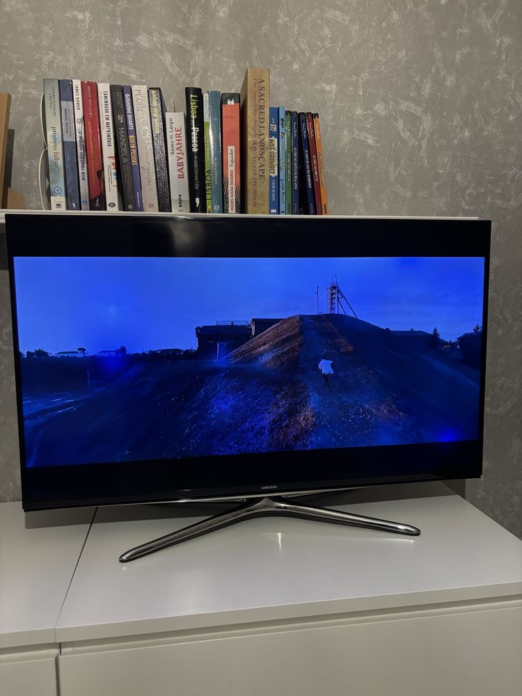 Televisão Samsung 40″ Smart-TV MANCHAS NO ECRÃ
