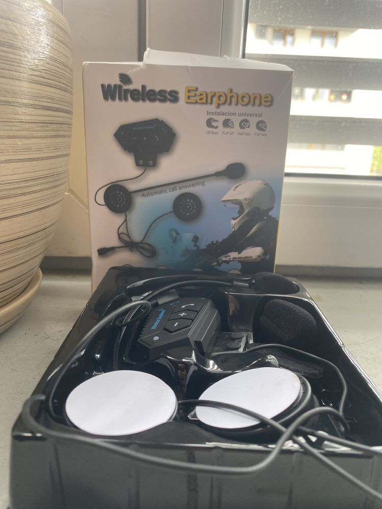 Sluhawki dla motocyklisty idealne z mikrofonem bluetooth