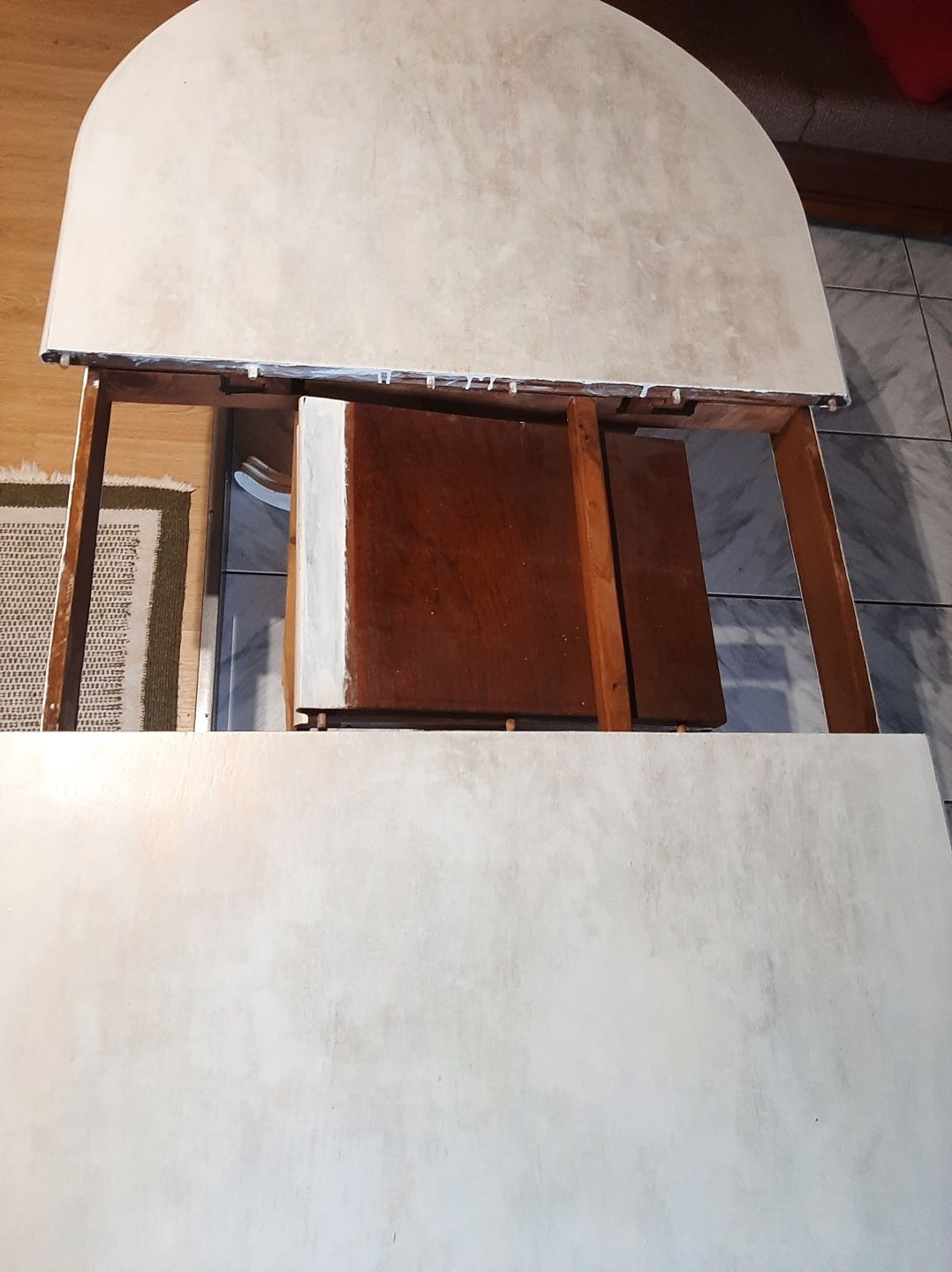 Mesa de madeira extensível