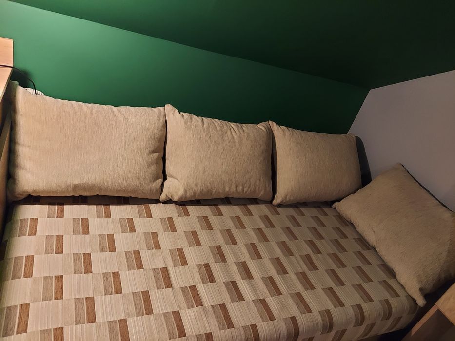 Łóżko jednoosobowe