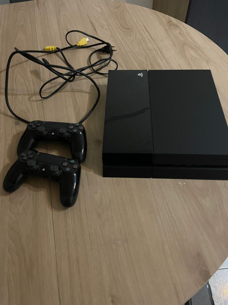 Playstation 4  e um Nintendo swich