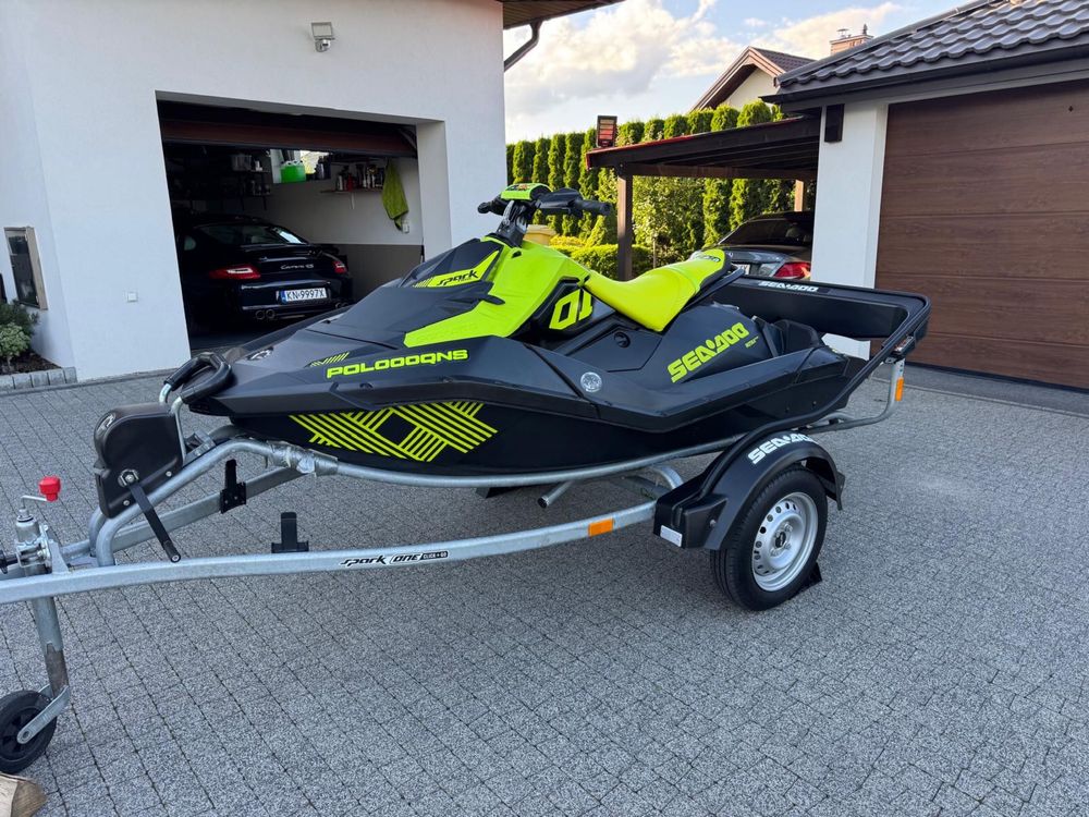 Sea doo spark trixx 2up 2023 manta green 47mth 110 koni solas 12/14