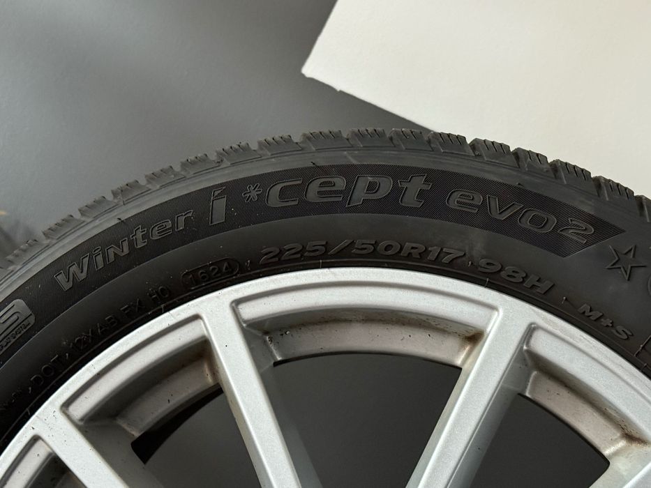 BMW 3 g20 g21 17/55/225 Hankook Winter iCept Evo 2 24r