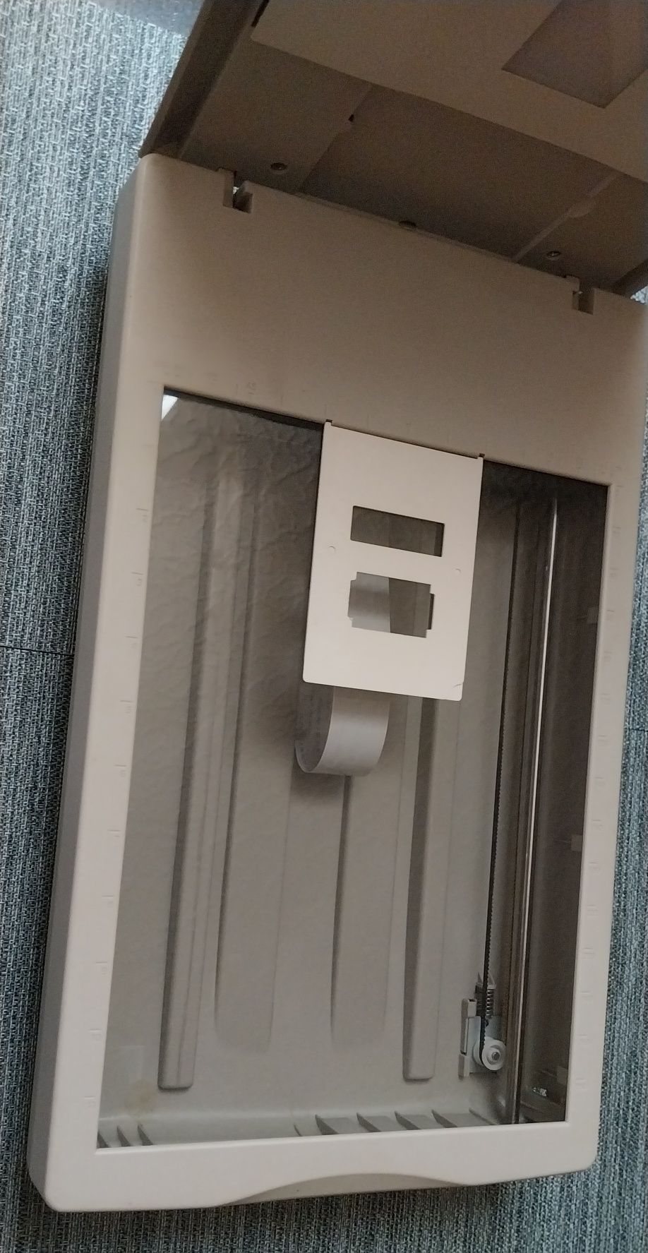 Skaner z przystawką do slajdów plustek pt12