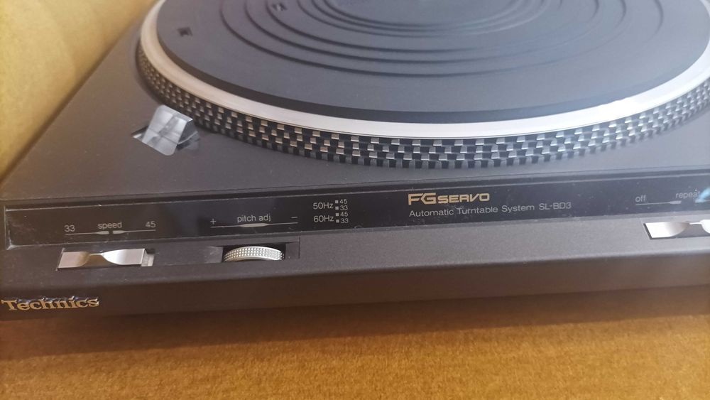 Gramofon Technics SL-BD3