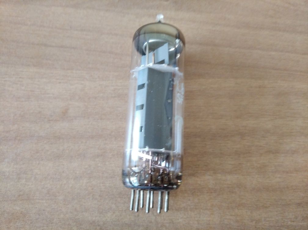 24 lampy elektronowe