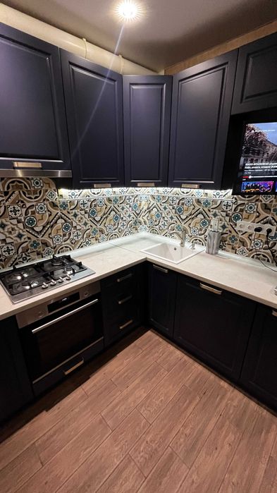 Екс! Продам 2к квартиру 52м2! Новий ремонт! Метро Академика Павлова!