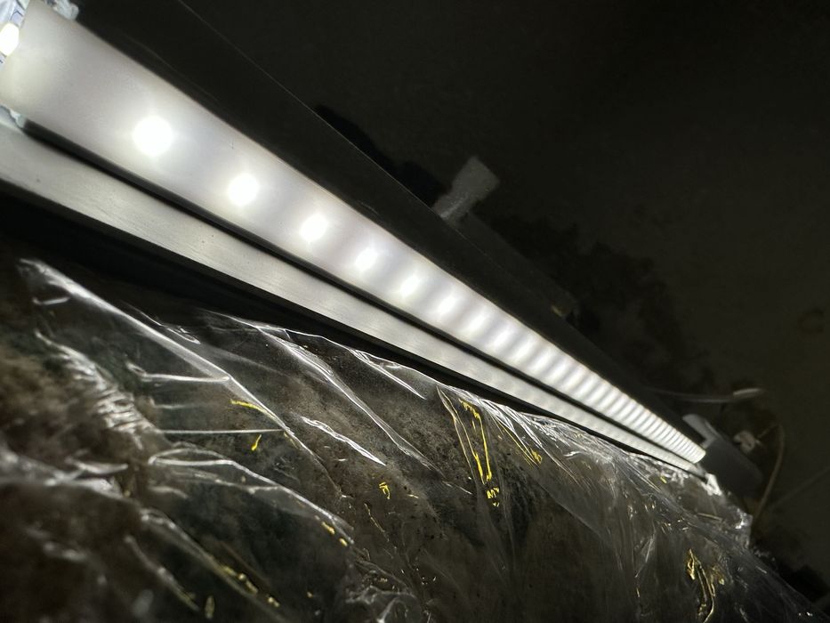 Lustro z podświetleniem LED 60x80