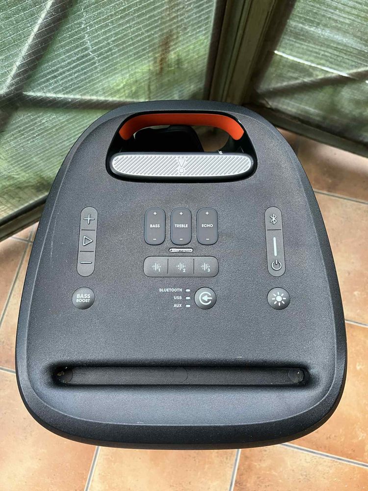 Jbl Partybox 310 glosnik