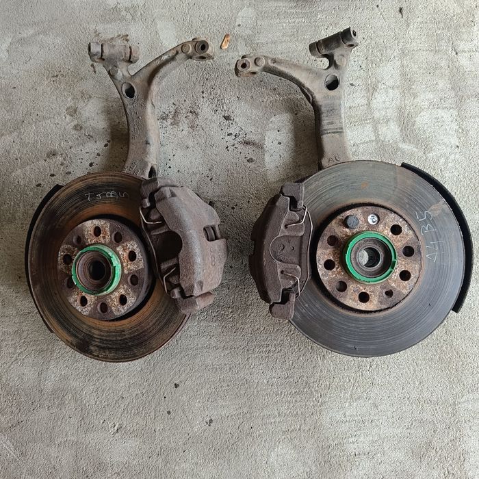 Zwrotnice audi a4 b5