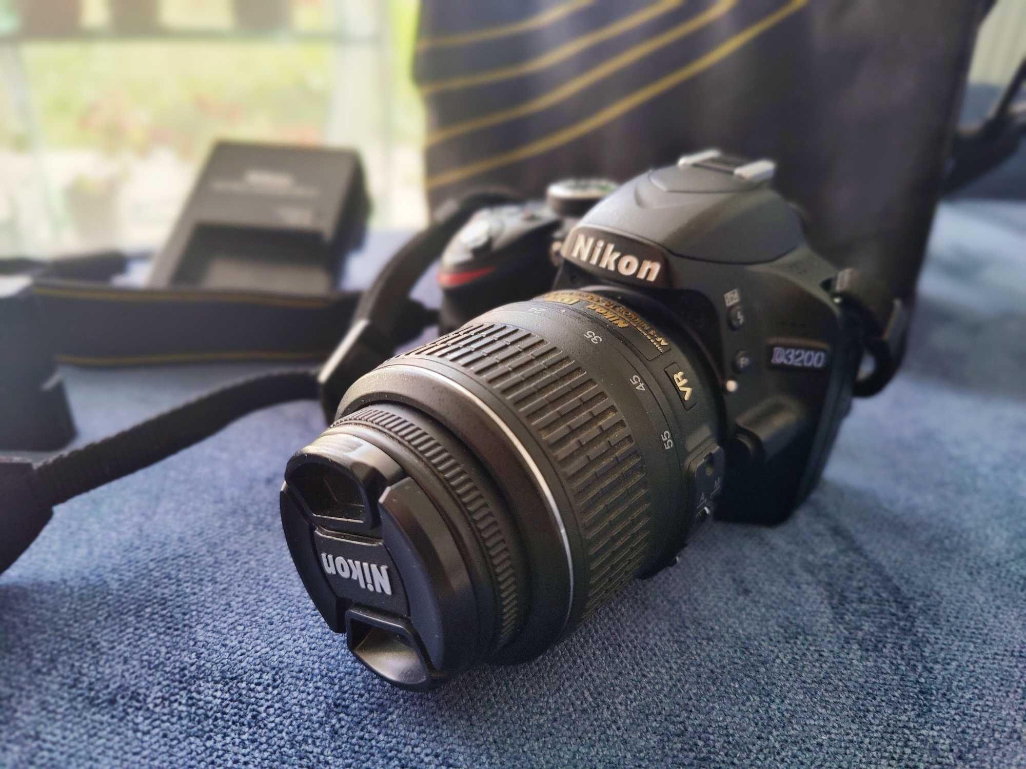 Aparat lustrzany Nikon D3200 Pełny zestaw