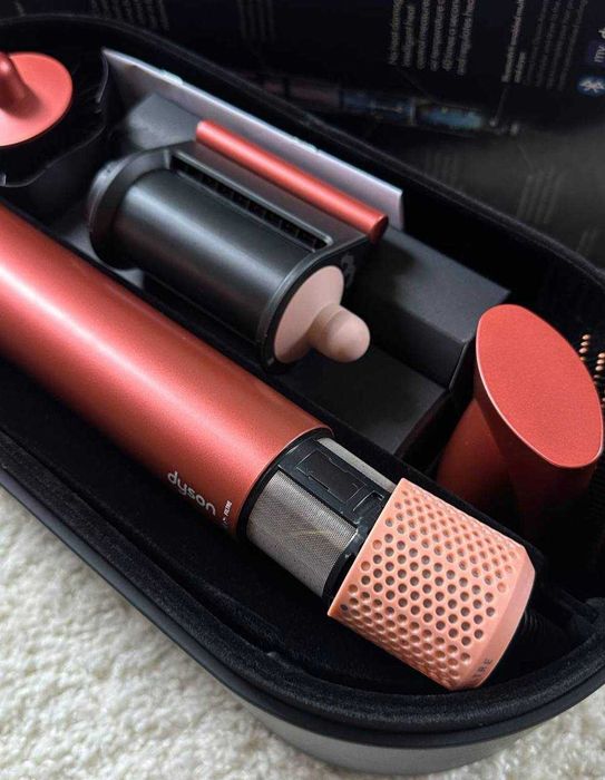 Надзвичайно якісний Dyson HS08 Straight & Wavy strawberry bronze
